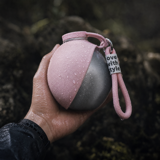 HydroPaws™ Water Bottle 🐶💧 — Drink & Bowl in One